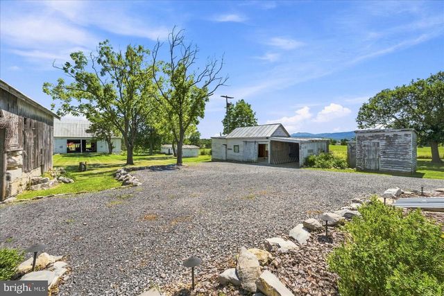 625 RIVERBEND RD, Stanley, VA 22851
