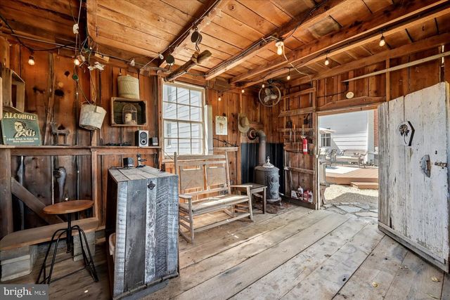 625 RIVERBEND RD, Stanley, VA 22851