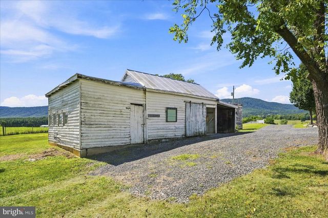 625 RIVERBEND RD, Stanley, VA 22851