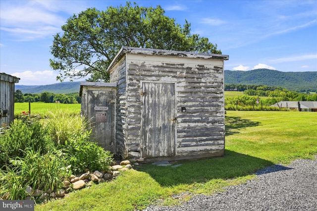 625 RIVERBEND RD, Stanley, VA 22851