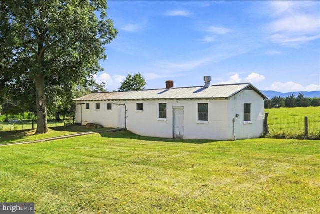 625 RIVERBEND RD, Stanley, VA 22851