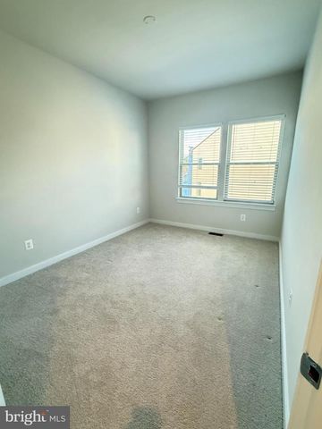 2108 ACADIA RD, Herndon, VA 20170