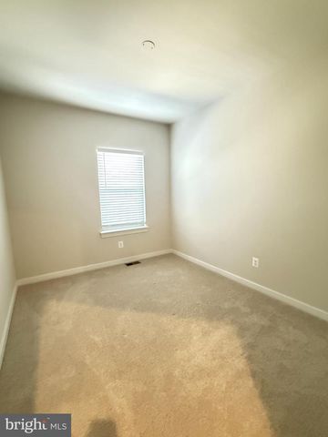 2108 ACADIA RD, Herndon, VA 20170