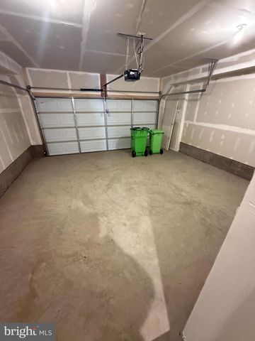 2108 ACADIA RD, Herndon, VA 20170