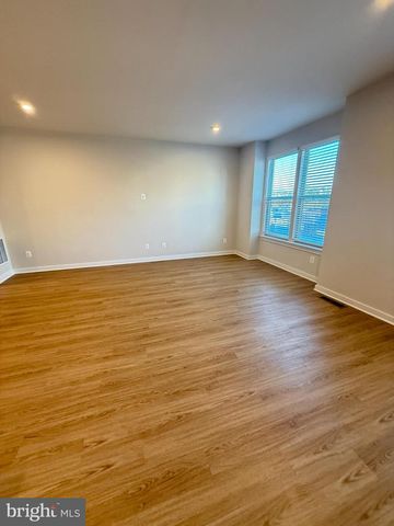 2108 ACADIA RD, Herndon, VA 20170