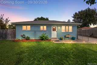35038 Simon Drive, Clinton Charter Township, MI 48035