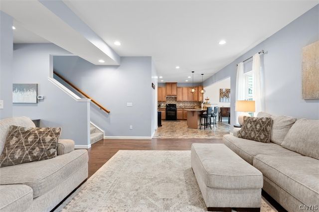 47 Silversides, Van Buren, NY 13027