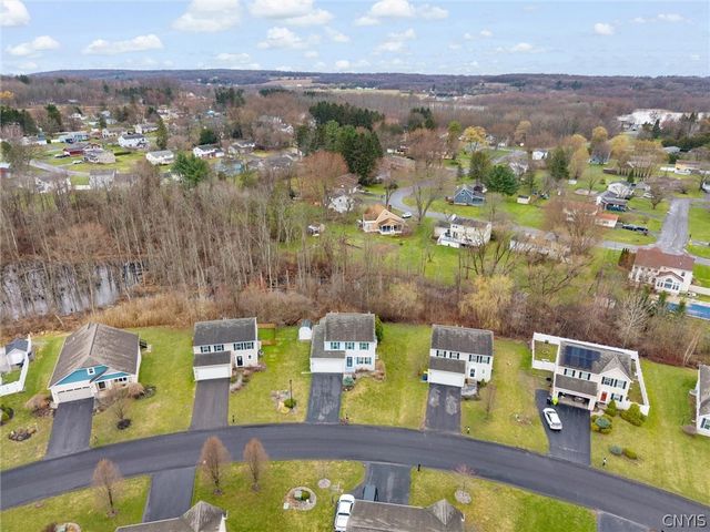 47 Silversides, Van Buren, NY 13027