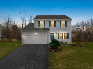 47 Silversides, Van Buren, NY 13027