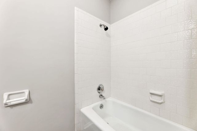 919 S Cypress St, Wichita, KS 67207