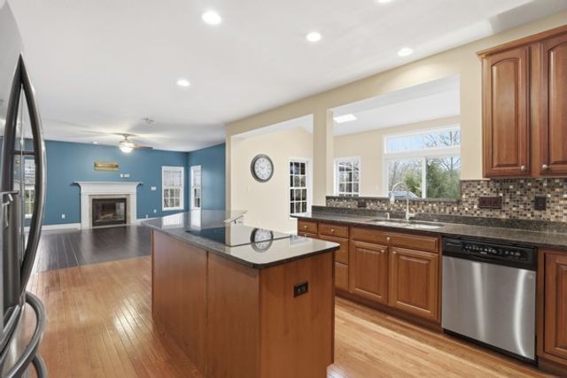 2338 Nicholson Road, Franklin Park, PA 15143