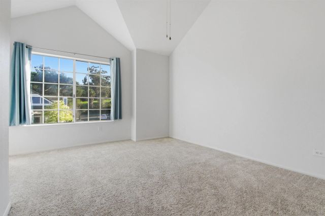 988 Rose Arbor Dr, San Marcos, CA 92078