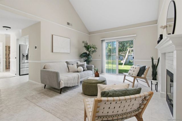 988 Rose Arbor Dr, San Marcos, CA 92078