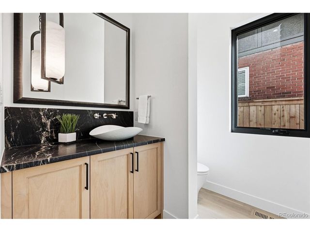 910 S Gaylord St, Denver, CO 80209