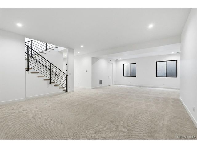 910 S Gaylord St, Denver, CO 80209