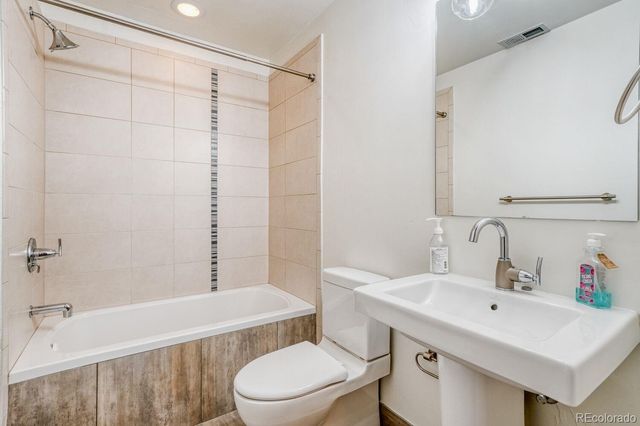 1890 W 32nd Avenue, Denver, CO 80211