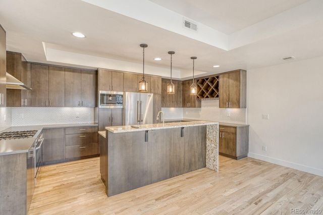 1890 W 32nd Avenue, Denver, CO 80211