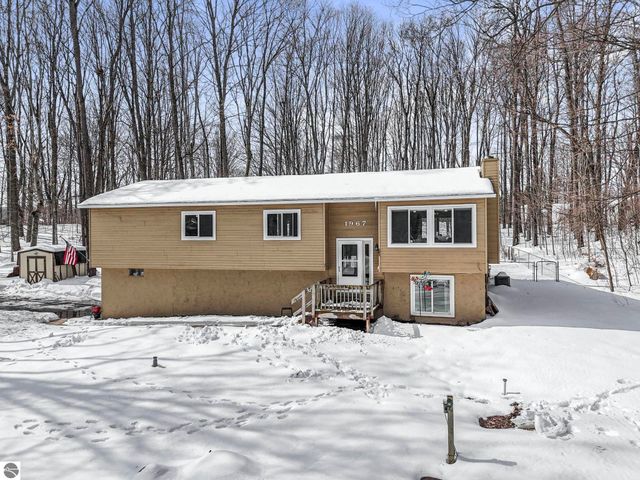 1967 Black Bark Lane, Traverse City, MI 49696