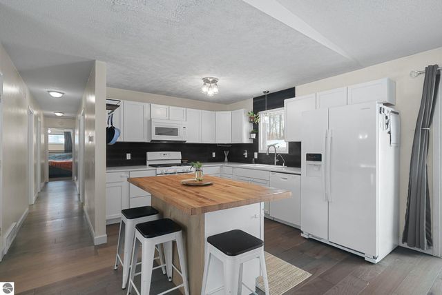 1967 Black Bark Lane, Traverse City, MI 49696