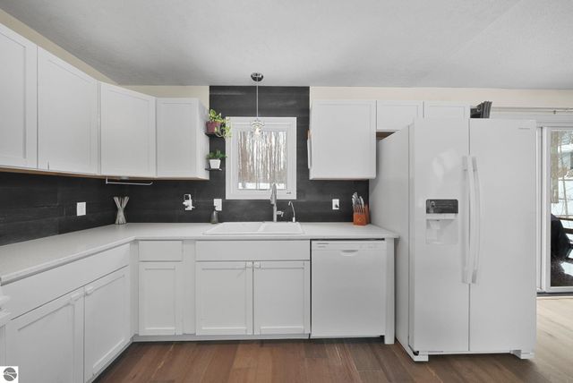 1967 Black Bark Lane, Traverse City, MI 49696