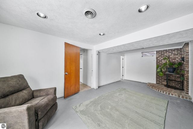 1967 Black Bark Lane, Traverse City, MI 49696