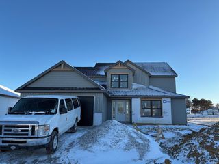 17412 Creekside Crossing Run, Huntertown, IN 46748