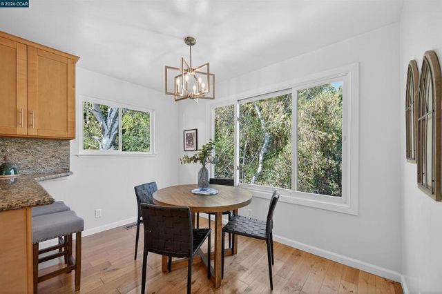 3424 Woodview Dr, Lafayette, CA 94549