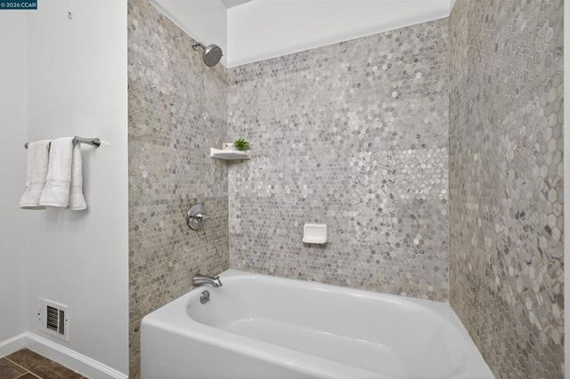 3424 Woodview Dr, Lafayette, CA 94549