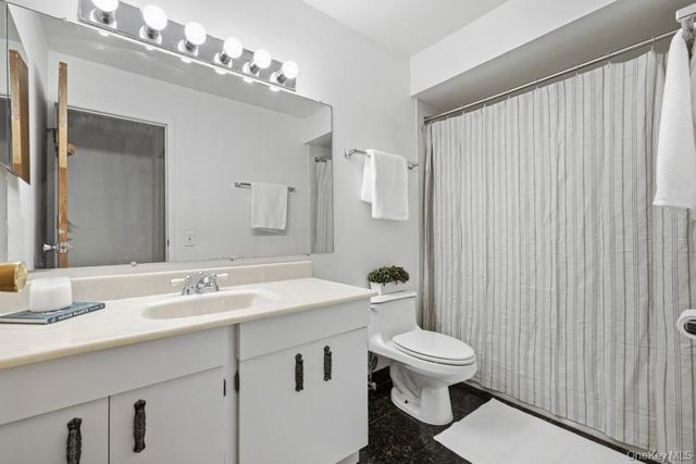 359 N Greeley Avenue, Chappaqua, NY 10514