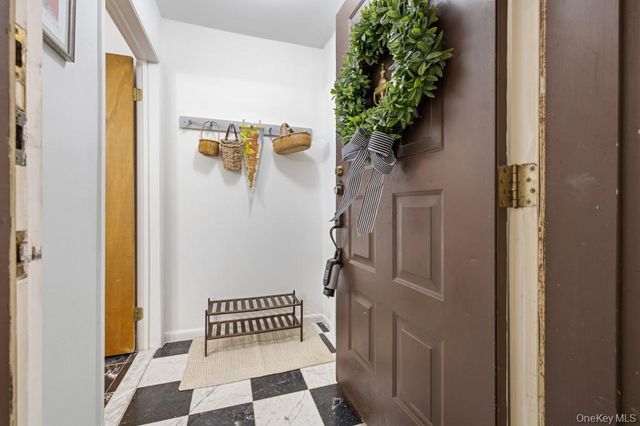 359 N Greeley Avenue, Chappaqua, NY 10514
