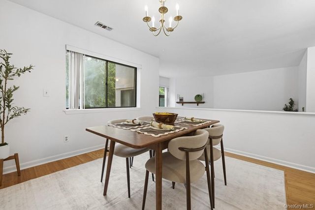 359 N Greeley Avenue, Chappaqua, NY 10514