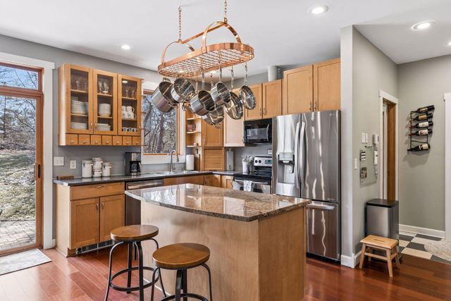 9265 Cortland Alcove, Woodbury, MN 55125