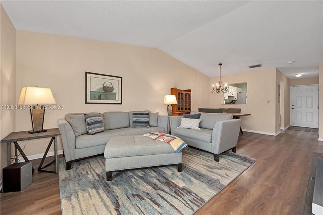 9449 Boca Cove Cir 911, Boca Raton, FL 33428