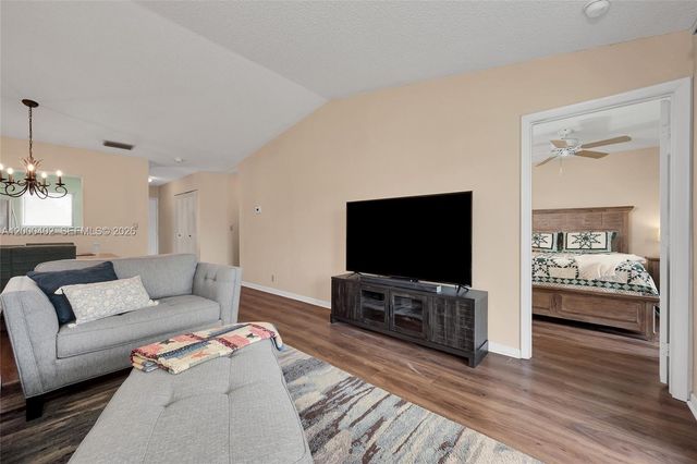 9449 Boca Cove Cir 911, Boca Raton, FL 33428