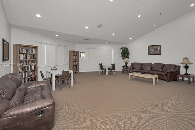 9449 Boca Cove Cir 911, Boca Raton, FL 33428