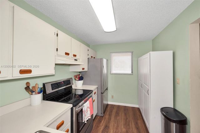 9449 Boca Cove Cir 911, Boca Raton, FL 33428