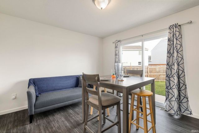 4407 Sapphire Drive, South Bend, IN 46628