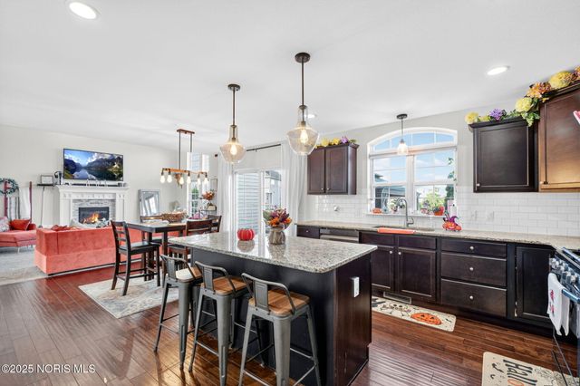 4911 Prestonwood Road, Perrysburg, OH 43551