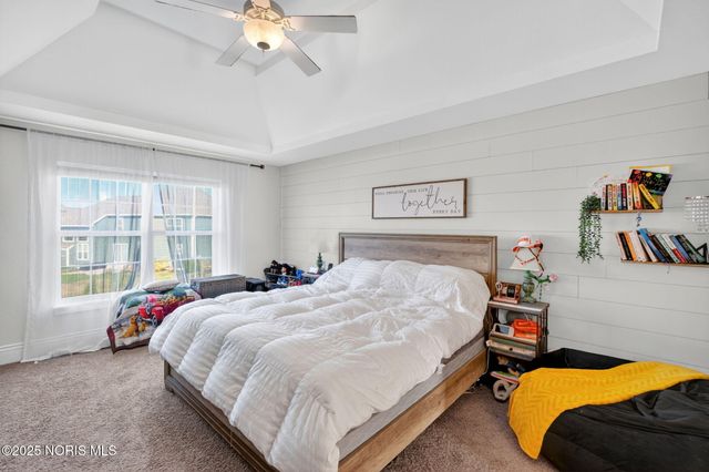 4911 Prestonwood Road, Perrysburg, OH 43551