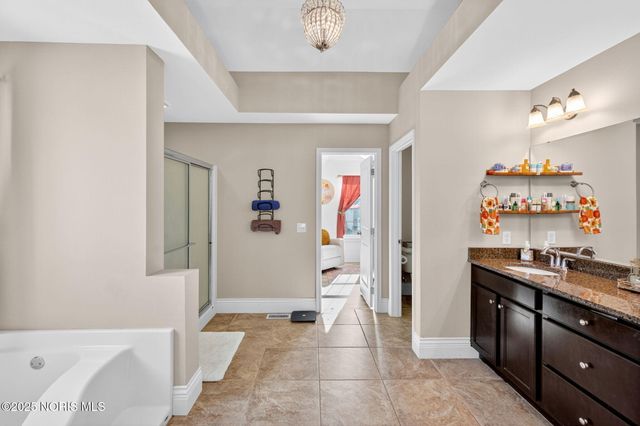 4911 Prestonwood Road, Perrysburg, OH 43551