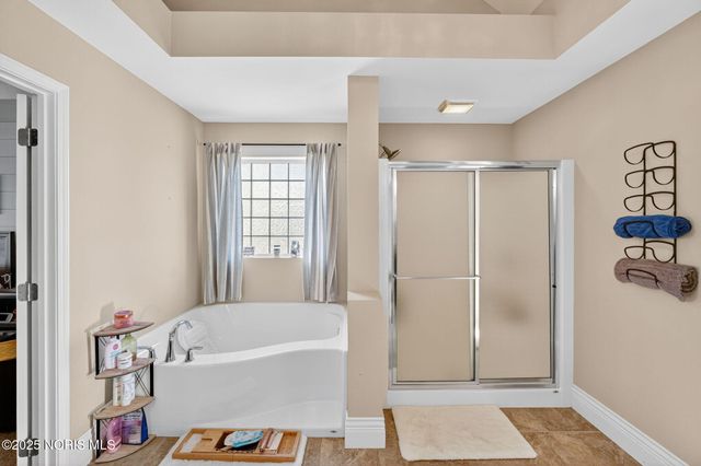 4911 Prestonwood Road, Perrysburg, OH 43551