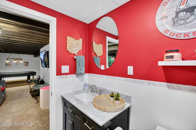 4911 Prestonwood Road, Perrysburg, OH 43551