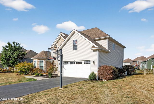 4911 Prestonwood Road, Perrysburg, OH 43551