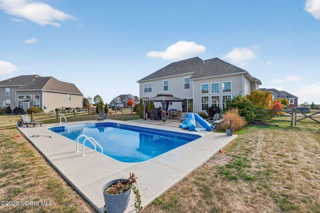 4911 Prestonwood Road, Perrysburg, OH 43551