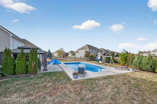 4911 Prestonwood Road, Perrysburg, OH 43551