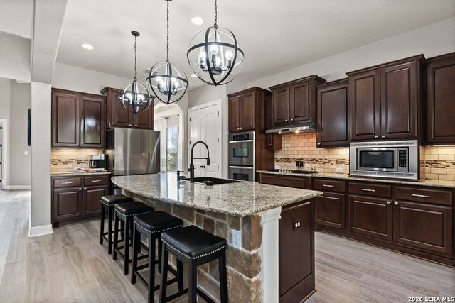 25403 Pyrite, Boerne, TX 78006