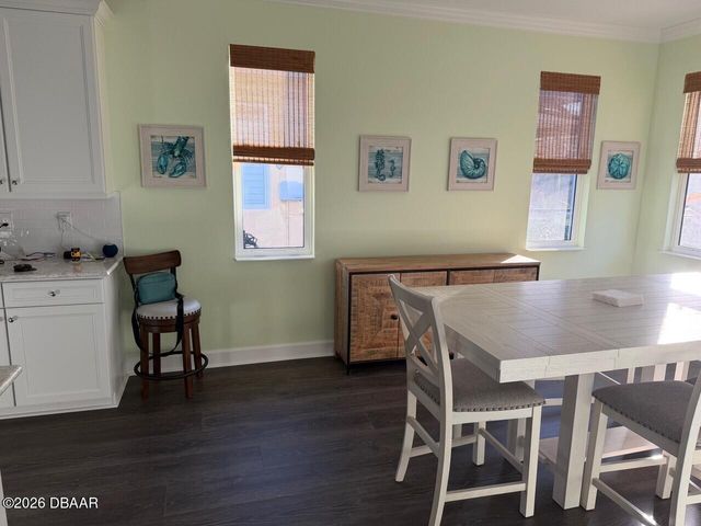 621 Hang Loose Way, Daytona Beach, FL 32124