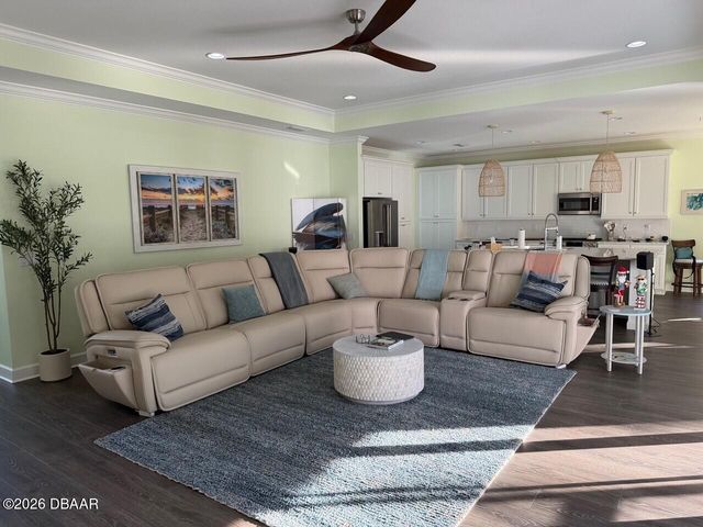 621 Hang Loose Way, Daytona Beach, FL 32124