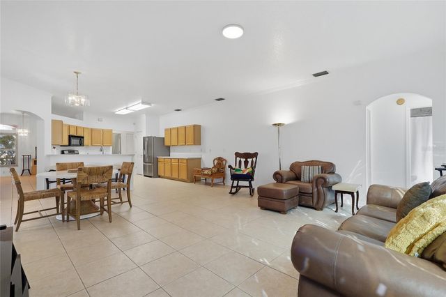 10455 ASHLEY OAKS DRIVE, Riverview, FL 33578