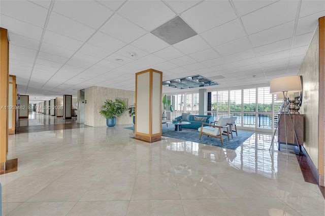 936 Intracoastal Dr 7G, Fort Lauderdale, FL 33304